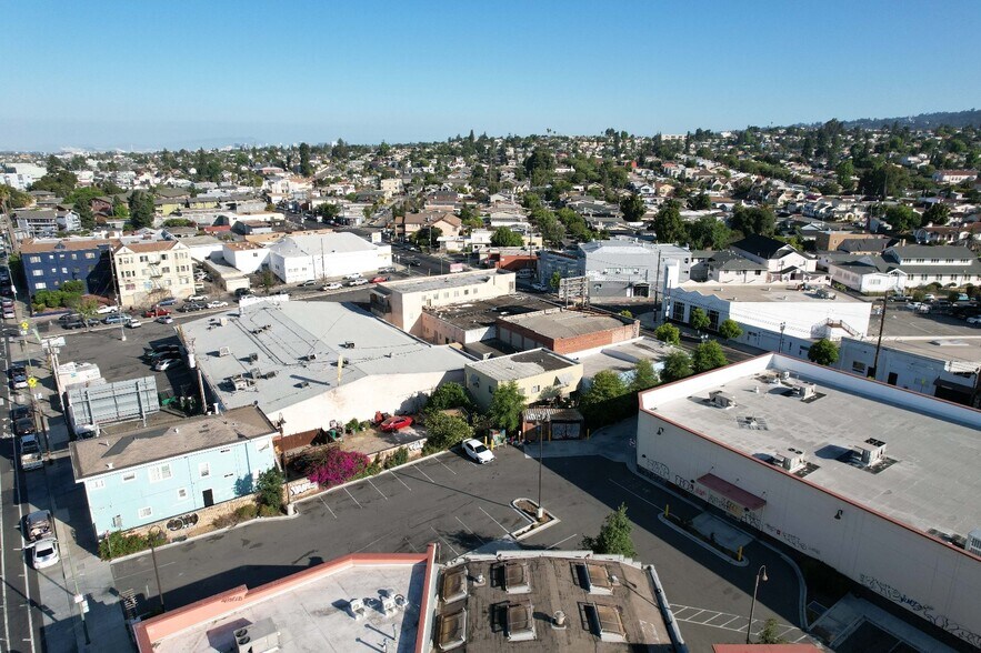 More Photos Of 2515 Seminary Ave, Oakland Health Club For Sale