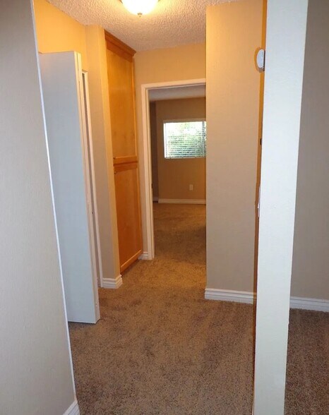 More Photos Of 4435 Estrella Ave, San Diego Apartments For Sale