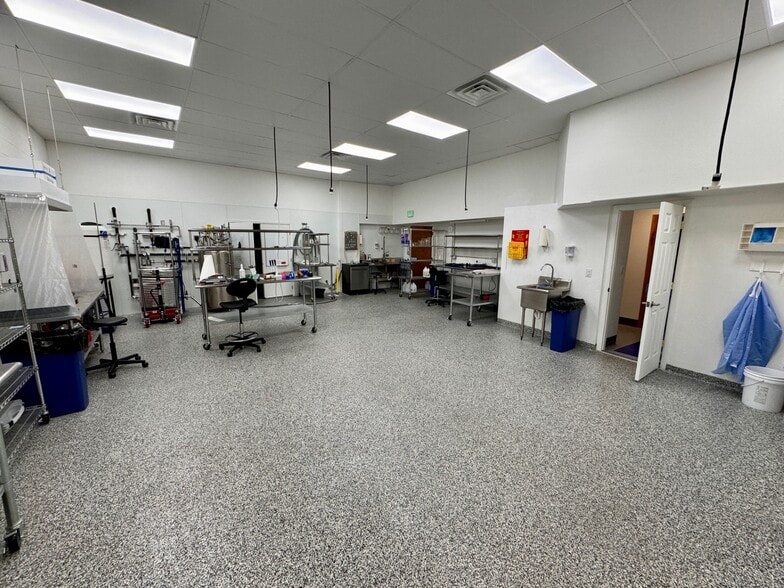 More Photos Of 3420 S Brady Ct, Englewood Light Distribution For Lease