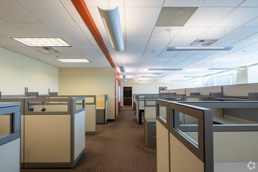 More Photos Of 3330 Preston Ridge Rd, Alpharetta Medical For Lease