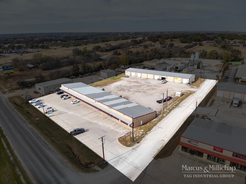 More Photos Of 1886 Mineral Wells Hwy, Weatherford Warehouse For Sale