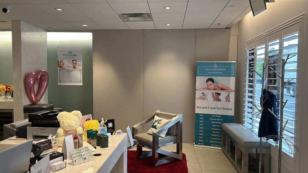 More Photos Of 450 Maple Ave E, Vienna Medical For Lease