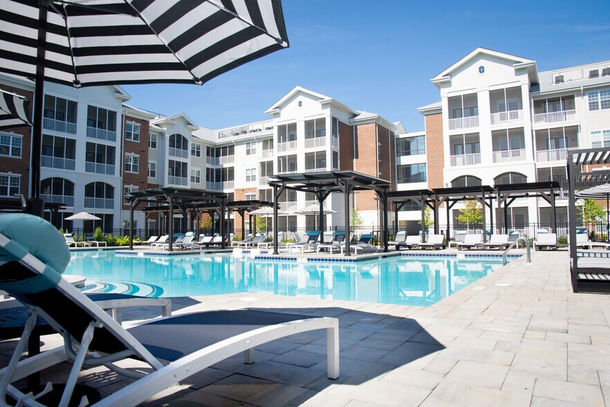 More Photos Of 2200 Carl D Silver Pky, Fredericksburg Apartments For Lease