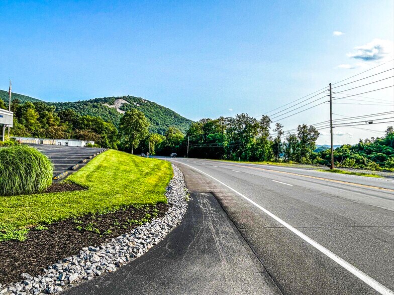 More Photos Of 13903 William Penn Hwy, Mapleton Depot Medical For Sale