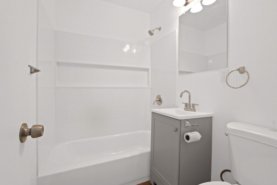 More Photos Of 4707 Rosemead Blvd, Pico Rivera Apartments For Sale