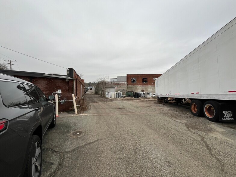 More Photos Of 131 Morse St, Foxborough Warehouse For Sale