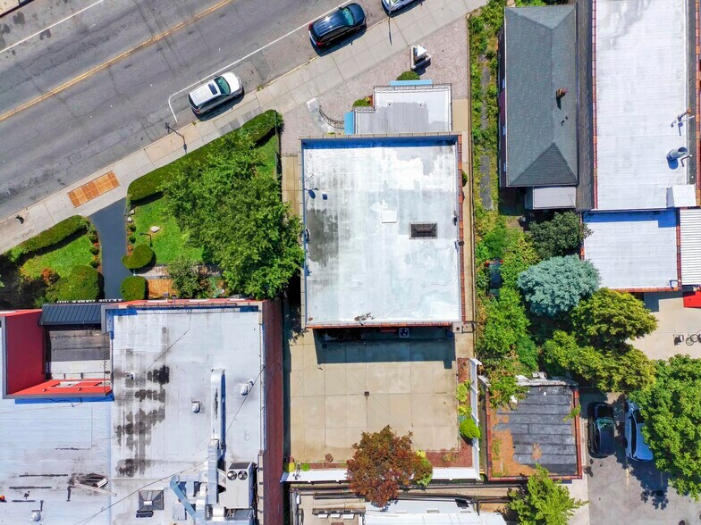 More Photos Of 72-41 Grand Ave, Flushing Medical For Lease