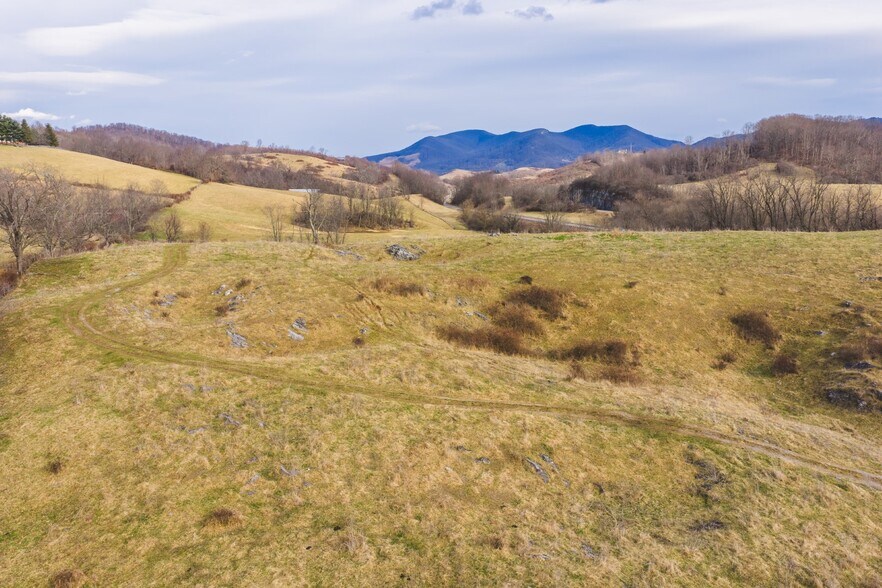More Photos Of 230 Barn Ave, North Tazewell Land For Sale