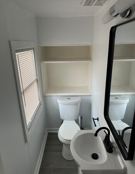 More Photos Of 1697 Middleway Pike, Bunker Hill Storefront Retail Residential For Sale