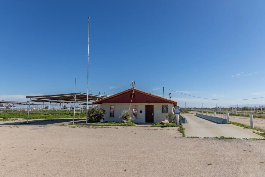 More Photos Of 6553 S Guano Rd, Eloy Warehouse For Sale