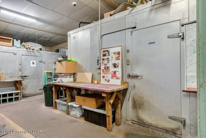 More Photos Of 447 Market St, Kingston Freestanding For Sale