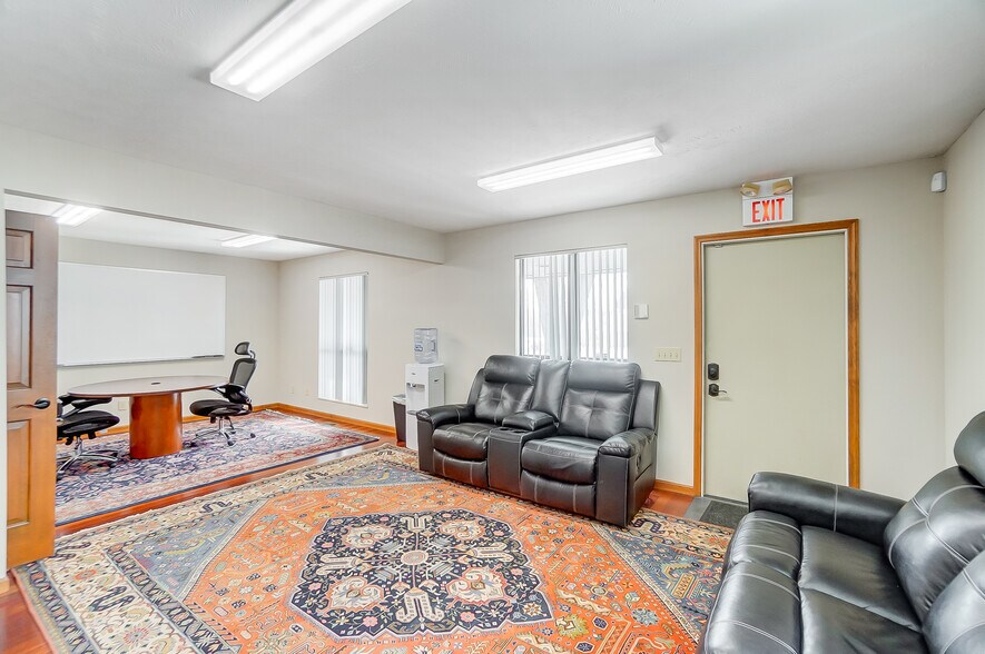 More Photos Of 9672-9694 Cincinnati Columbus Rd, West Chester Office Residential For Sale