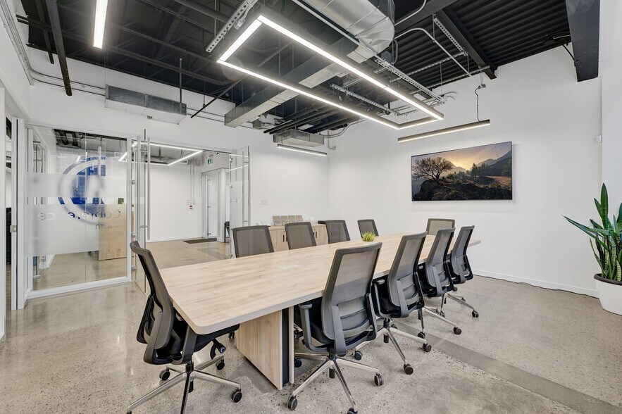 More Photos Of 150 Beverley St, Toronto Office For Sale