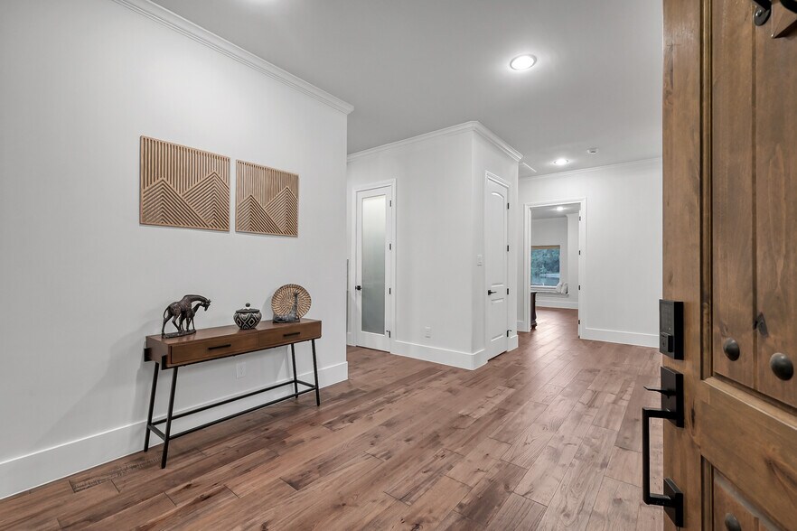 More Photos Of 15937 Stagecoach Rd, Stagecoach Specialty For Sale