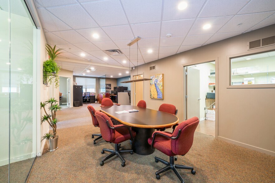 More Photos Of 54 Friends Ln, Newtown Office For Sale