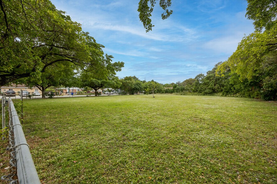 More Photos Of 731 SW 10th St, Pompano Beach Land For Sale