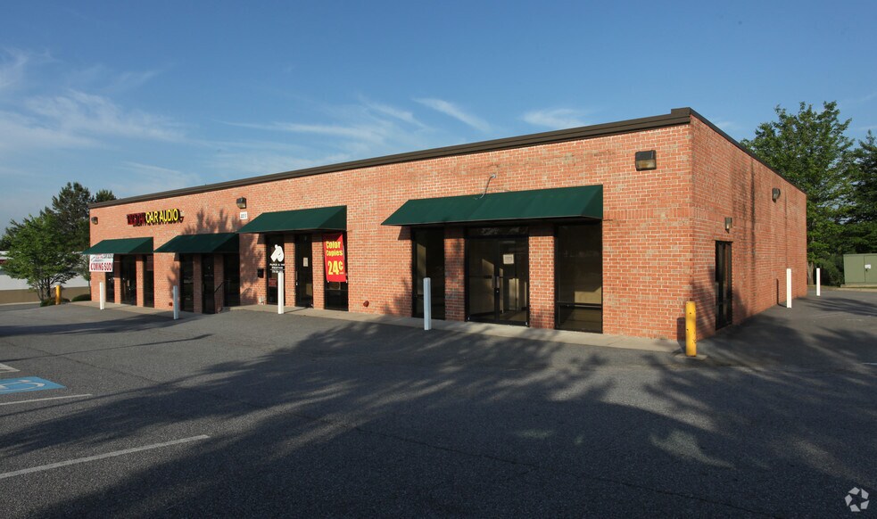 More Photos Of 2211 Riverside Pky, Lawrenceville Unknown For Lease