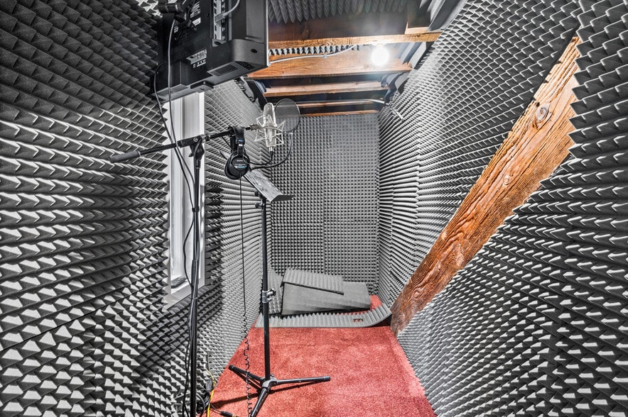 More Photos Of 630 S Stringfellow Ct, Salt Lake City Loft Creative Space For Lease