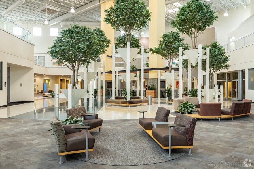 More Photos Of 5701 E Hillsborough Ave, Tampa Office For Lease