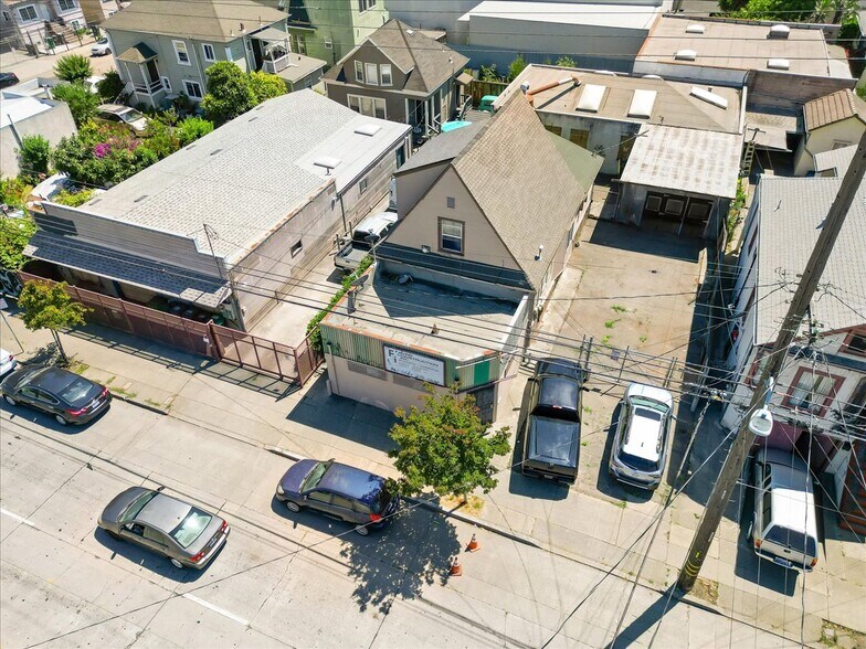 More Photos Of 3615-3617 San Leandro St, Oakland Storefront Retail Residential For Sale