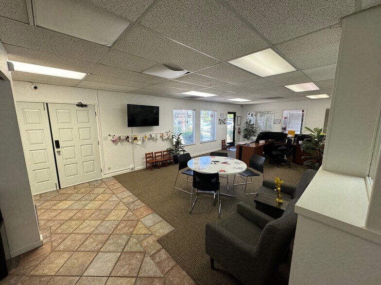More Photos Of 2680 N Tracy Blvd, Tracy Medical For Lease