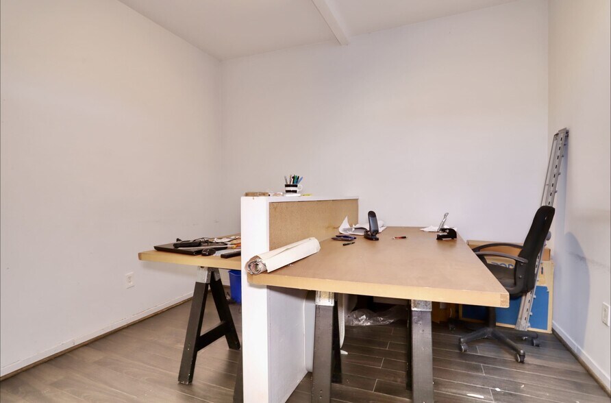 More Photos Of 205 12th St, Hoboken Storefront For Lease