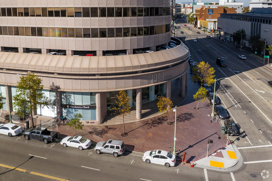 Primary Photo Of 1999 Harrison St, Oakland Office For Lease