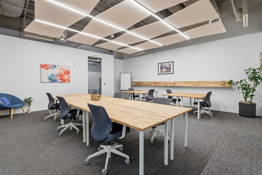 More Photos Of 2400 Old Brick Rd, Glen Allen Coworking Space