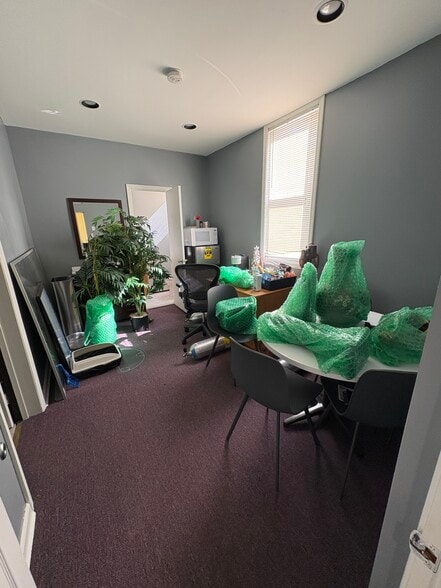 More Photos Of 109 Wallington Ave, Wallington Storefront Retail Residential For Lease