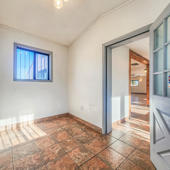 More Photos Of 1200 S Beeline Hwy, Payson General Retail For Sale