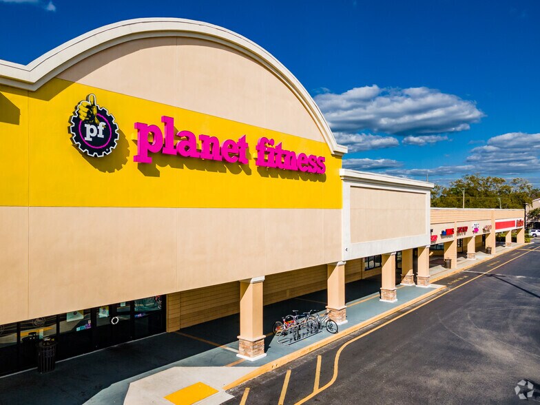 More Photos Of 2526 E Bearss Ave, Tampa Unknown For Lease