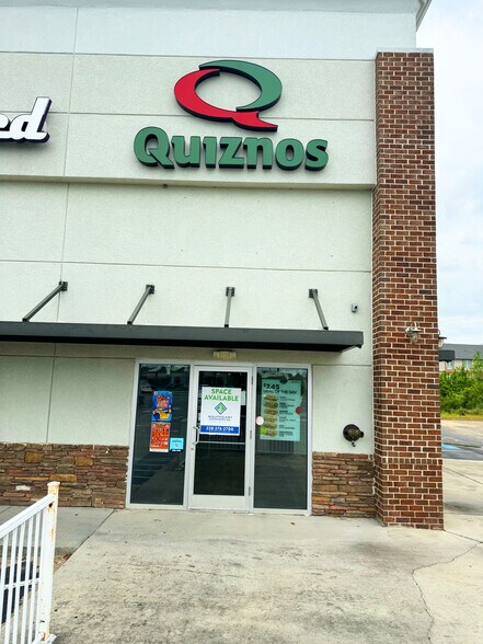 More Photos Of 15520 Daniel Blvd, Gulfport Storefront For Sale