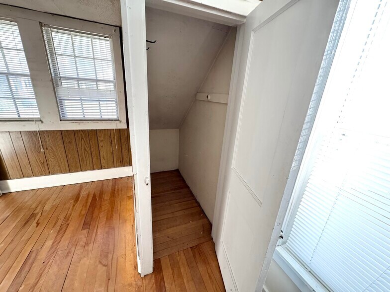 More Photos Of 2072 Main st, Londonderry Apartments For Sale