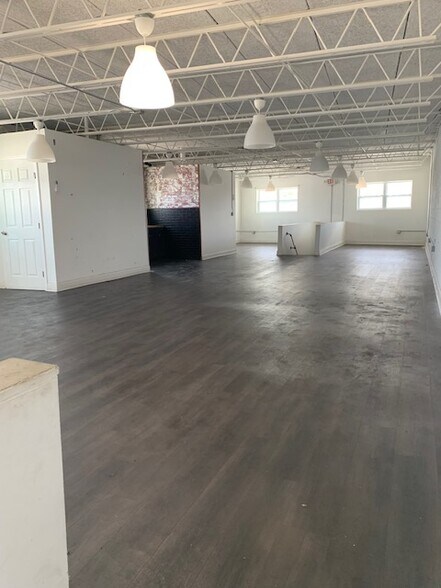 More Photos Of 1311-1401 S Dixie Hwy E, Pompano Beach Freestanding For Lease