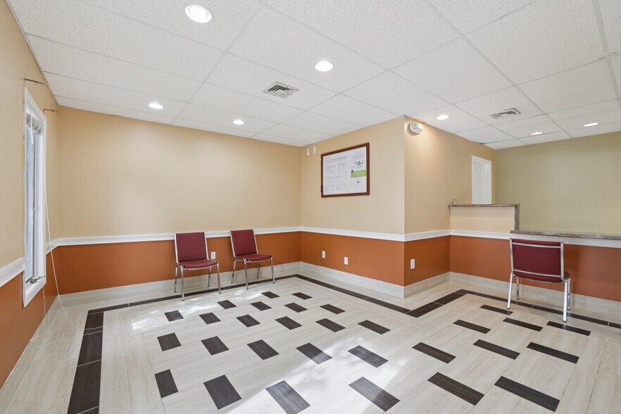 More Photos Of 364 Parsippany Rd, Parsippany Office For Sale