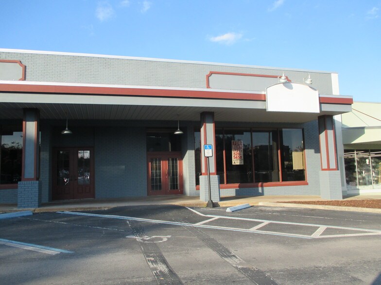 Primary Photo Of 200 W Tompkins St, Inverness General Retail For Lease