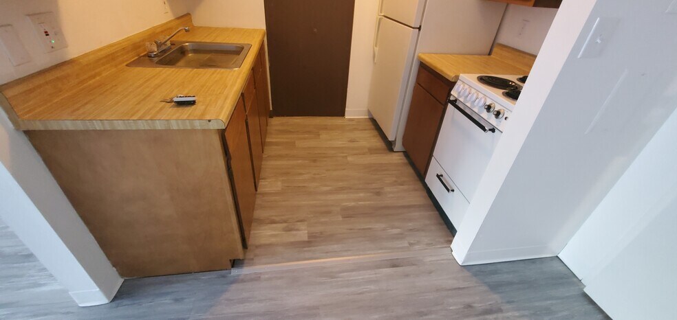 More Photos Of 2305 S Rotherwood Ave, Evansville Apartments For Sale