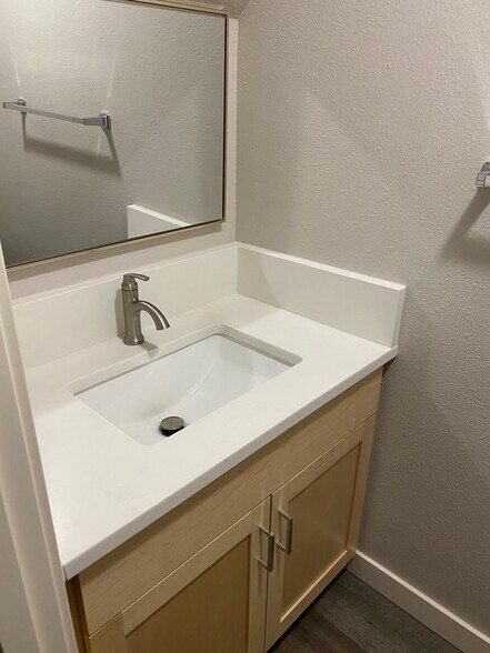 More Photos Of 2433 SE 139th Ave, Portland Apartments For Sale