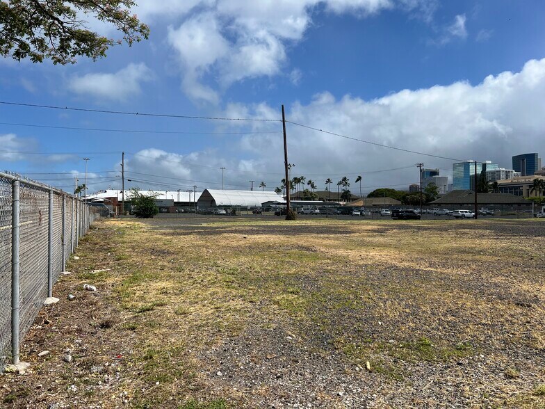 More Photos Of Ala Moana Blvd @ Forrest Ave, Honolulu Land For Lease