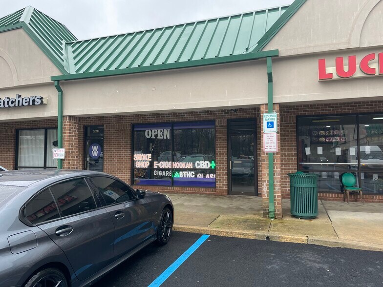 More Photos Of 4401-4445 Pennell Rd, Aston Unknown For Lease