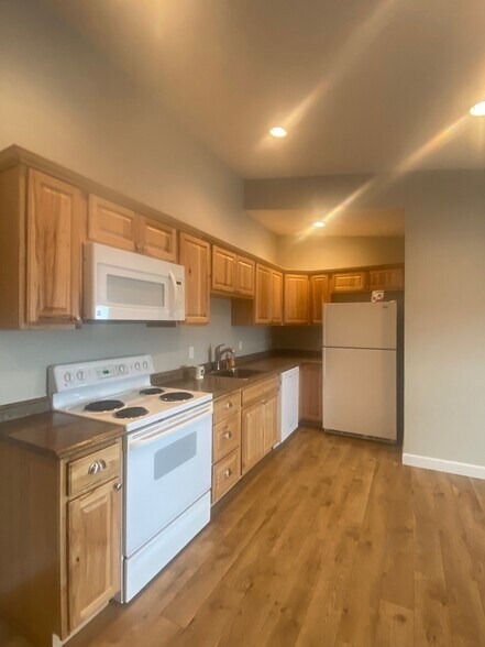 More Photos Of 7007 Cowboy Way, Billings Warehouse For Lease