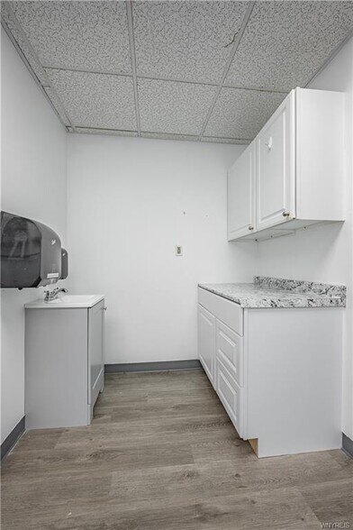 More Photos Of 6115 1st St, Newfane Office For Sale