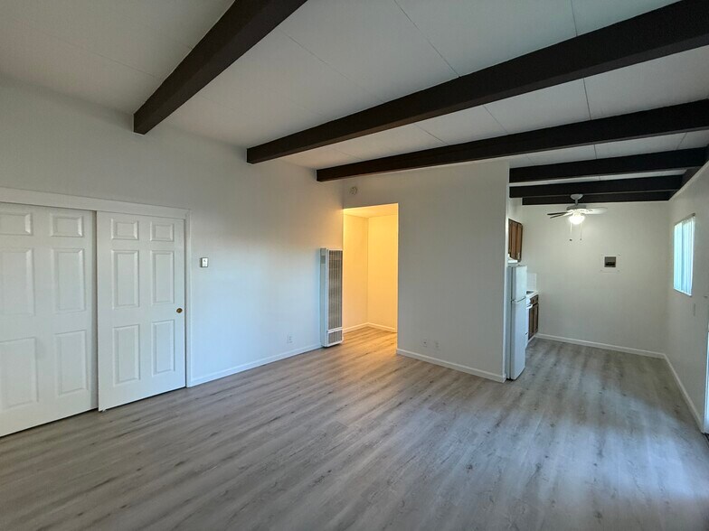 More Photos Of 960-962 W Weddell Dr, Sunnyvale Apartments For Sale