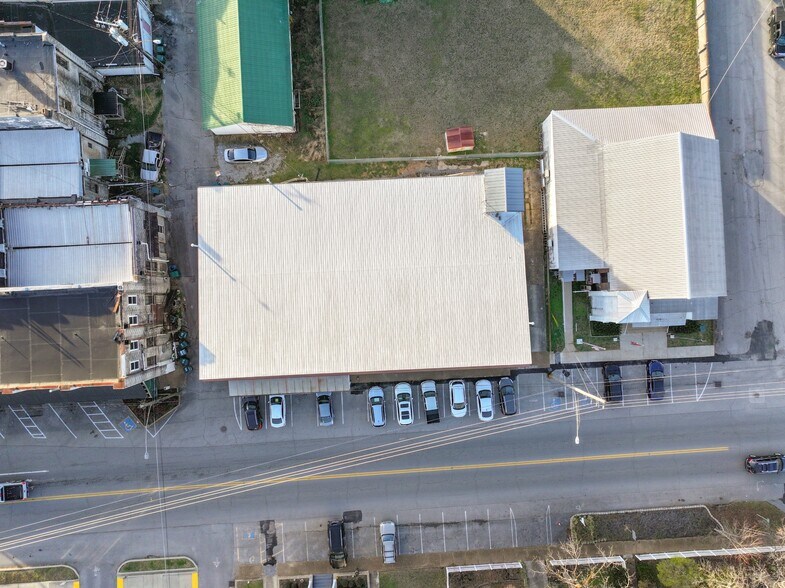 More Photos Of 114 N Church St, Waverly Loft Creative Space For Lease