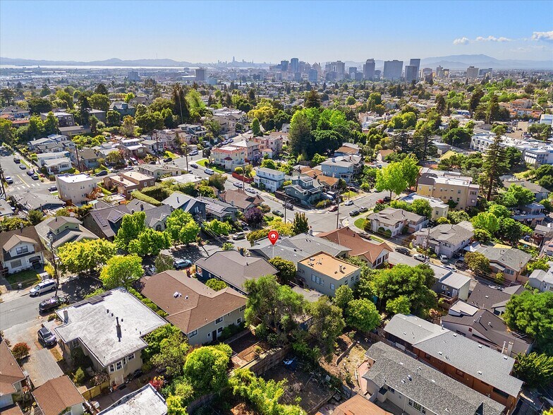More Photos Of 1112 E 33rd St, Oakland Apartments For Sale