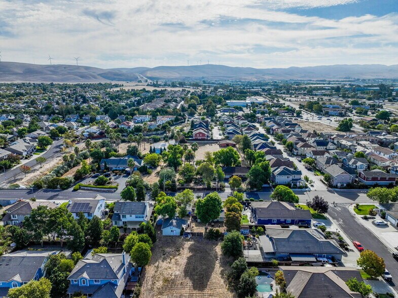 More Photos Of 1080 Central Ave, Livermore Land For Sale