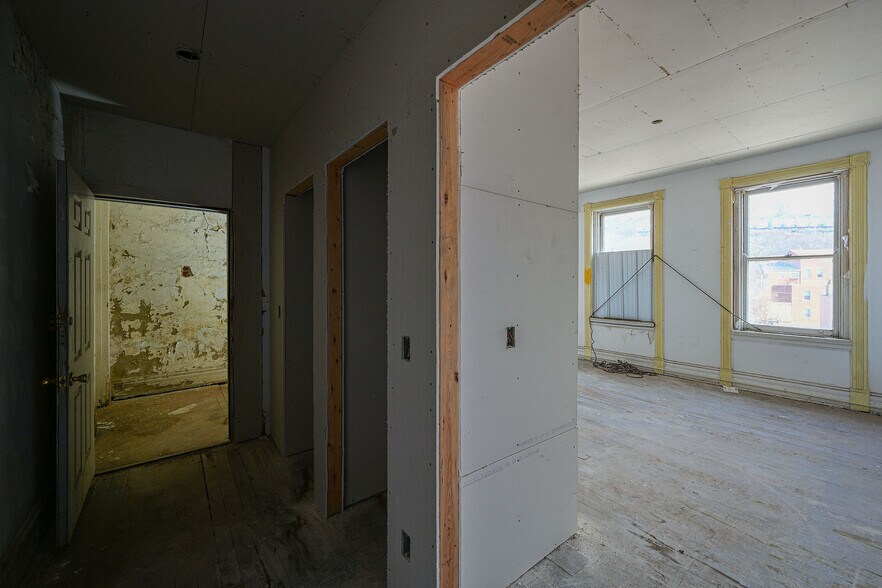 More Photos Of 1913 Central Ave, Cincinnati Office Residential For Sale