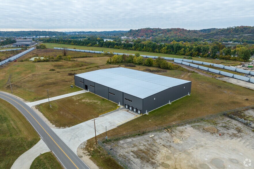 More Photos Of 340 Commerce Drive, South Point Warehouse For Lease
