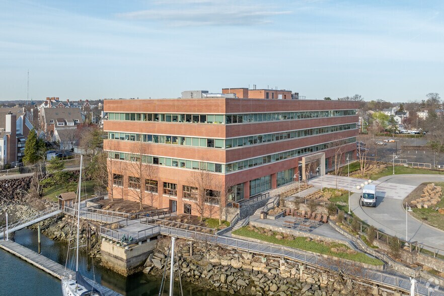 More Photos Of 208 Harbor Dr, Stamford Unknown For Lease
