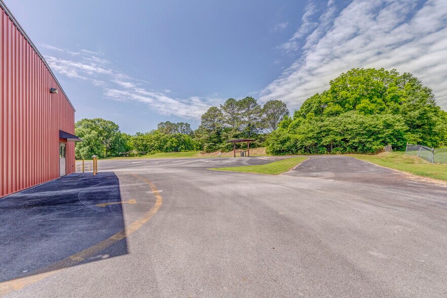 More Photos Of 13 Rome Rd SW, Cave Spring Office For Sale